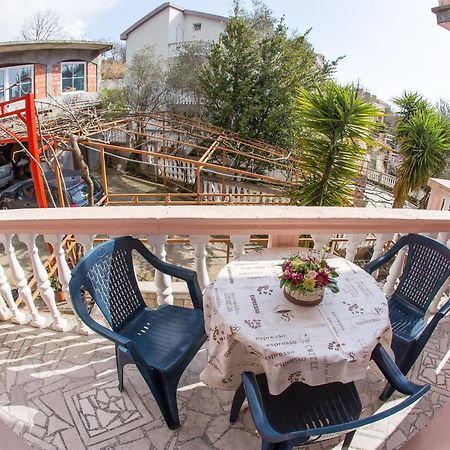 Guest House Almond Bečići Ngoại thất bức ảnh