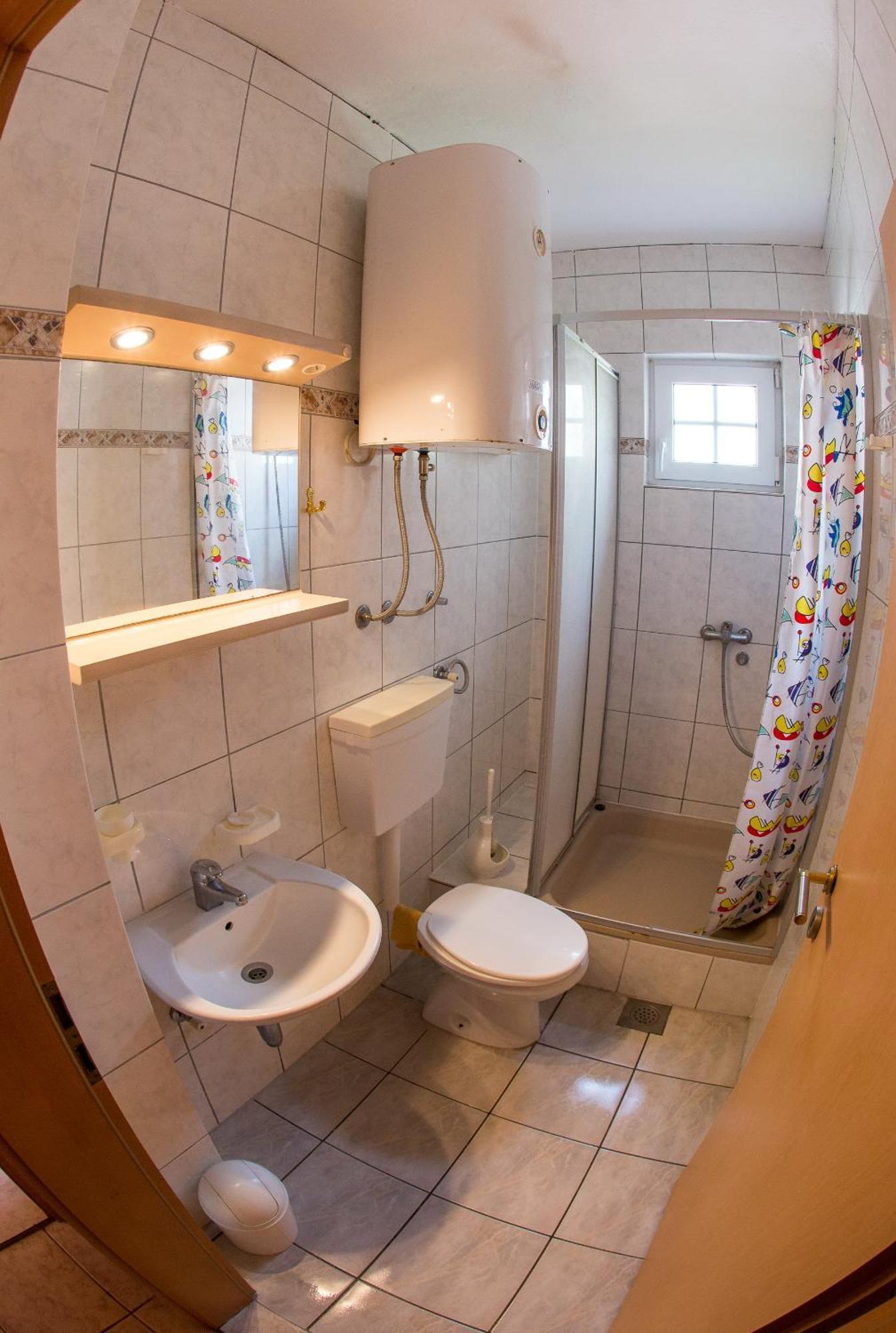 Guest House Almond Bečići Phòng bức ảnh