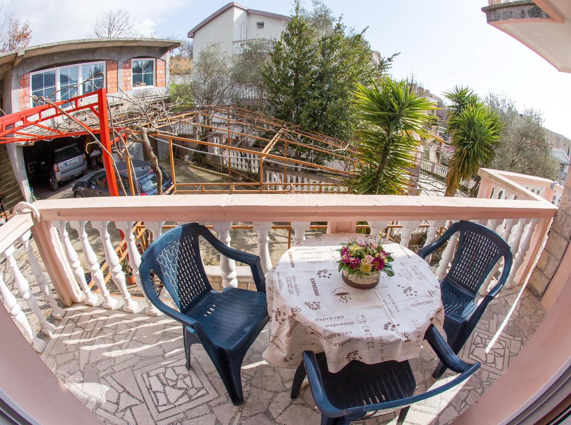 Guest House Almond Bečići Ngoại thất bức ảnh