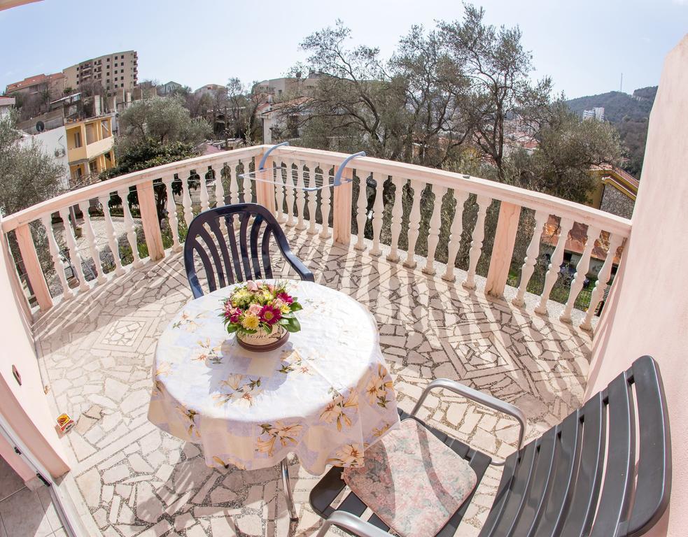 Guest House Almond Bečići Ngoại thất bức ảnh